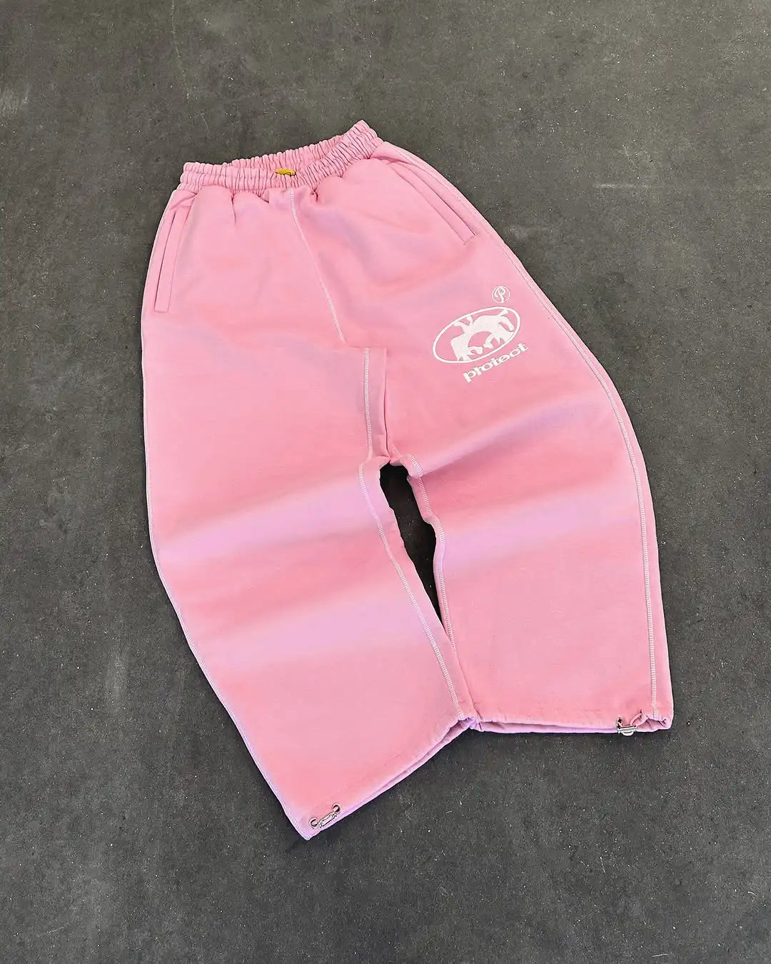 Men’s Embroidered Y2K Wide-Leg Jogger Pants