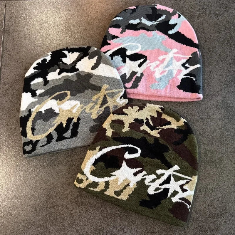 Strickmütze mit Camouflage-Print – Einheitsgröße